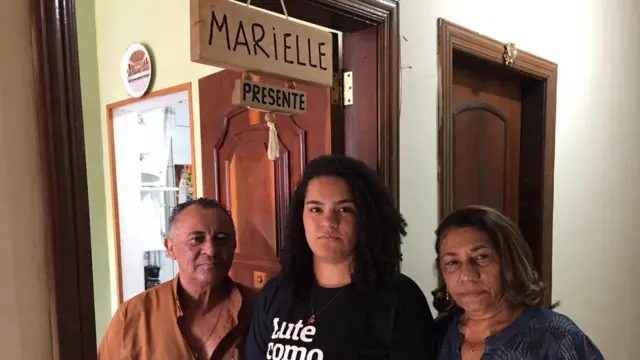 Luyara com os paisMarielle, Antonio Francisco e Marinete da Silva