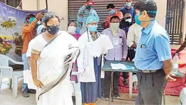 అపార్టుమెంటు వద్ద పరీక్షలు
