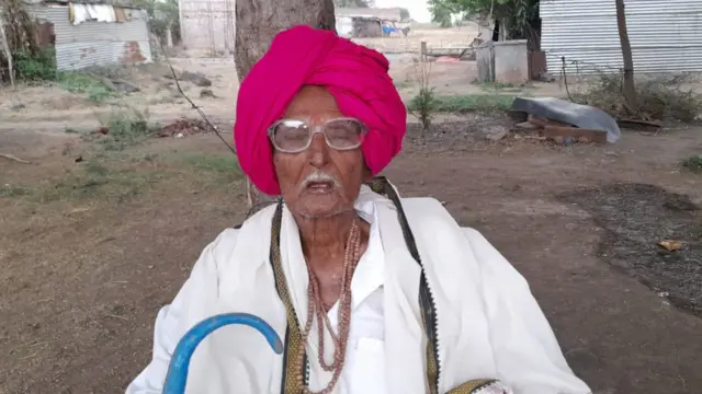 धेनू चव्हाण (105)