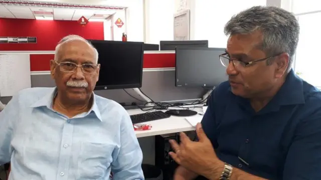 बीबीसी स्टूडियो में वरिष्ठ पत्रकार बी. एन. उनियाल के साथ रेहान फ़ज़ल