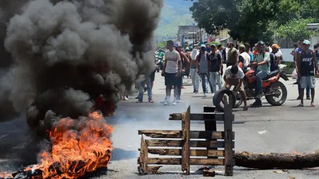 تظاهرات ضد دولتی