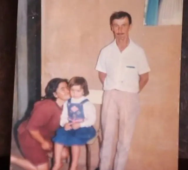 Los padres de Cristinna.