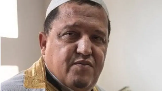 آقای شالقومی مراسمی برای تکریم ساموئل پاتی، معلم فرانسوی، برگزار کرد