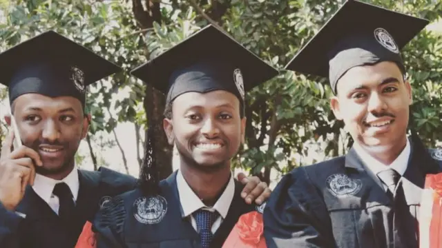 ረዳት አብራሪ አህመድ ኑር በምረቃው ወቅት