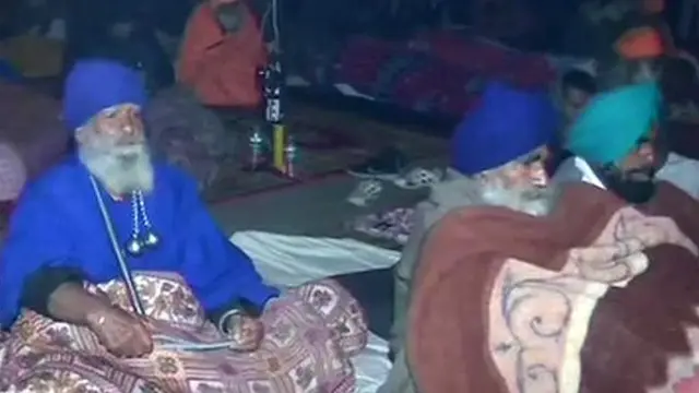 ਸਿੰਘੂ ਮੋਰਚੇ ’ਤੇ ਬੈਠੇ ਕਿਸਾਨ