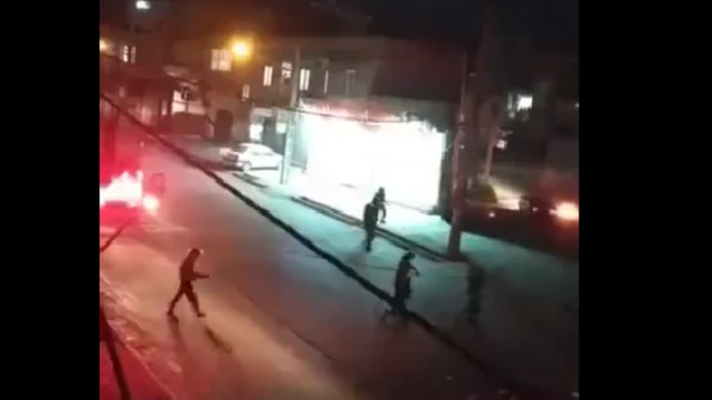 فيديو نشرته جماعات نشطة لبعض المواجهات بين قوات الأمن ومحتجين.