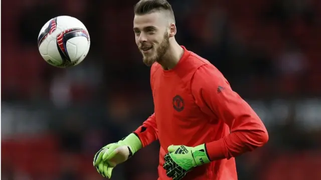 Tababaraha cusub ee Barcelona, Arsene Wenger oo heshiis saxiixay & warar kale