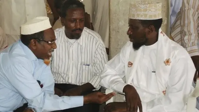 Sheekh Shariif oo maxaakiimta hoggaaminayay ayaa markii dambe noqday madaxweynaha Soomaaliya, halka Xasan Daahir Aweys oo madaxda ka mid ahaanna uu hadda xabsi guri ku yahay Muqdisho.