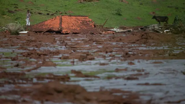 ਬ੍ਰਾਜ਼ੀਲ ’ਚ ਮਾਈਨਿੰਗ ਡੈਮ ਟੁੱਟਣ ਮਗਰੋਂ ਗਾਰੇ ਦੇ ਹੜ੍ਹ ਦੀ ਤਬਾਹੀ ਦੀਆਂ ਤਸਵੀਰ
