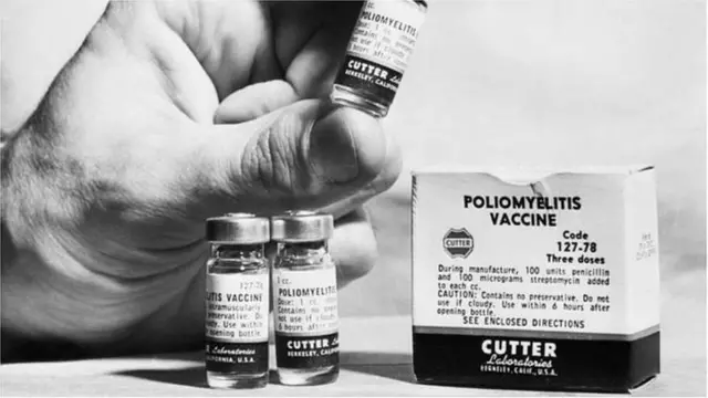 वैक्सीन