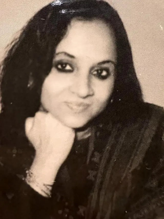 किताब की सह लेखिका सुजाता प्रसाद