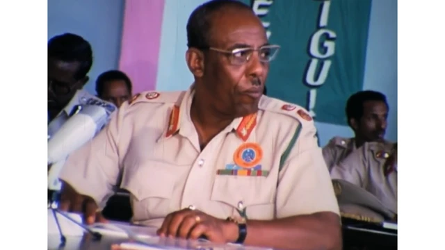 Super haqiqiy bolmagan porno