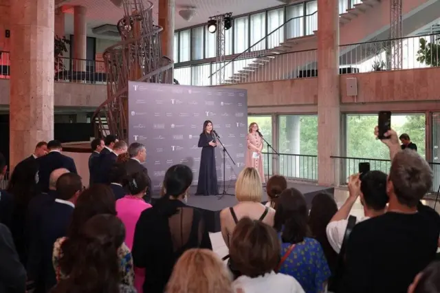 Москвадаги кўргазманинг расмий очилиш маросими