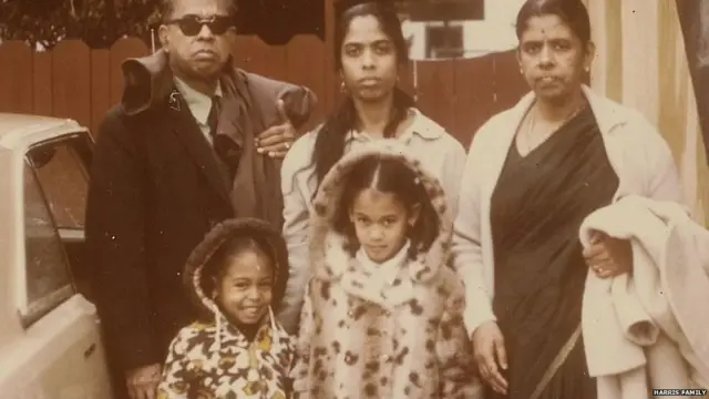 ਕਮਲਾ ਹੈਰਿਸ ਦੇ ਪਿਤਾ ਜਮੈਕਾ ਤੋਂ ਆਏ ਸਨ ਅਤੇ ਮਾਂ ਭਾਰਤ ਦੀ ਰਹਿਣ ਵਾਲੀ ਸੀ