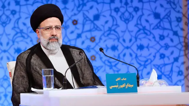 ابراهیم رییسی در مناظره‌های انتخاباتی سال ۱۳۹۶