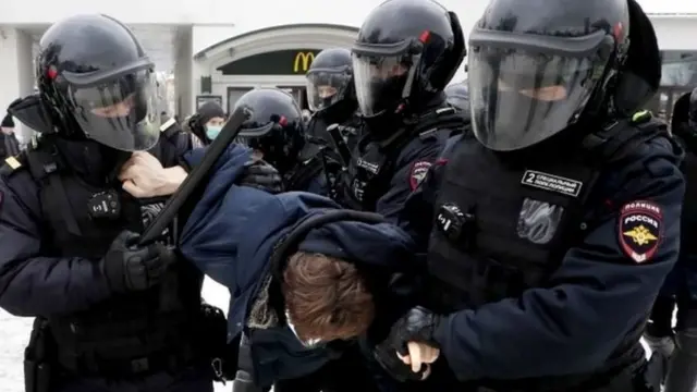 митингдеги камакка алуу