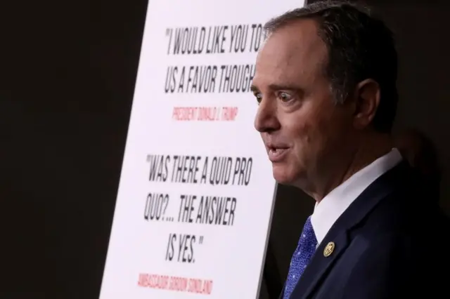Temsilciler Meclisi İstihbarat Komitesi Başkanı Adam Schiff, yaptıkları soruşturmaya yönelik bulguları açıklarken