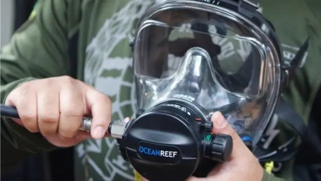 หน้ากากดำน้ำแบบเต็มหน้า (Full-face mask)