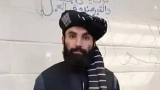 انس حقانی کا شمار افغان طالبان کے نوجوان رہنماؤں میں ہوتا ہے اور وہ حقانی نیٹ ورک کے سربراہ سراج الدین حقانی المعروف 'خلیفہ صیب' کے چھوٹے بھائی ہیں