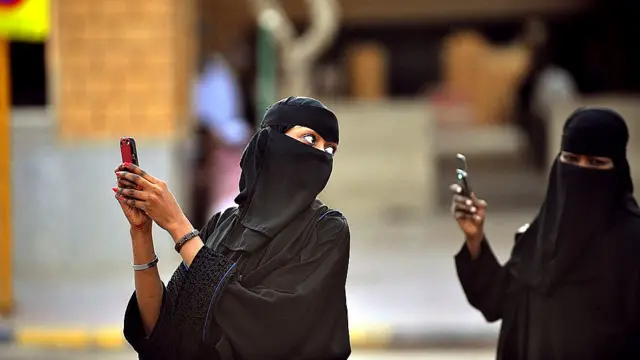 सऊदी अरब की महिलाएं