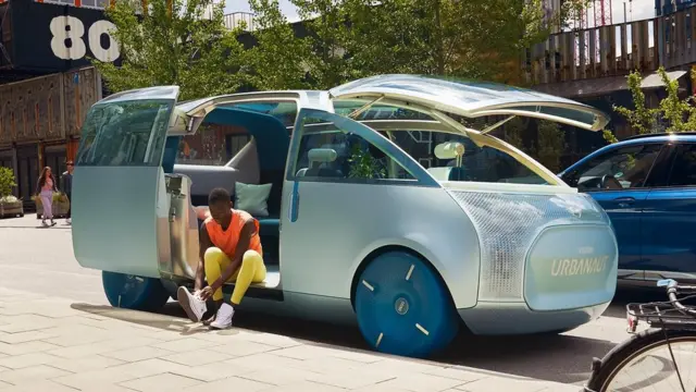 در ساخت ماشین از مواد بازیافتی و طبیعی استفاده شده است