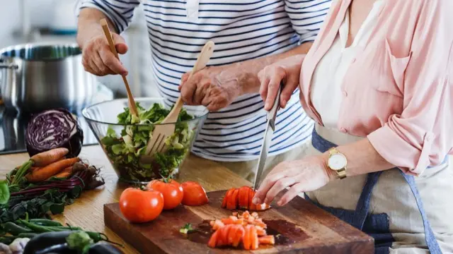 Салат, пара, овочі, нітрати