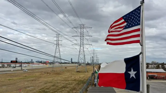 Thời tiết lạnh giá ở Texas gây ra vấn đề nghiêm trọng về năng lượng