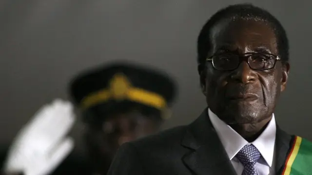 Mugabe ayaa xukunka hayay ku dhawaad afartan sano