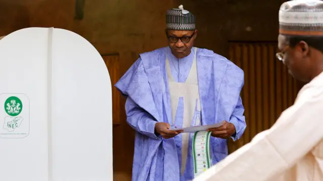 Rais Muhammadu Buhari amepiga kura katika kituo cha Daura, Jimbola Katsina