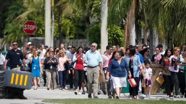 Evacuación de una escuela judía en Davie, Florida, por una amenaza de bomba