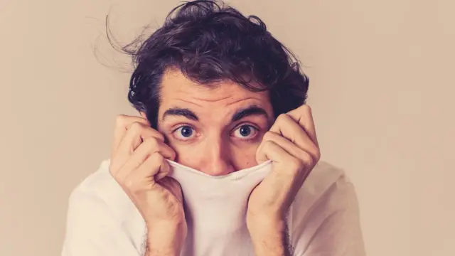 मानसिक आरोग्यः झोप न झाल्यामुळे मानसिक आरोग्यावर कसा परिणाम होतो?