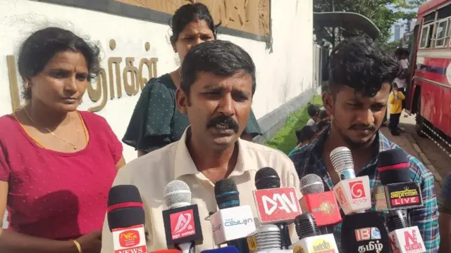 முருகையா கோமகன்