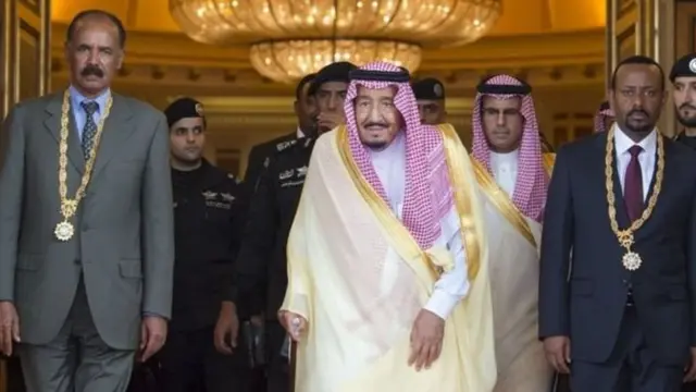 መራሕቲ ሃገራት ኢትዮጵያን ኤርትራን ክልትኣዊ ርክብ ዘጠናኽር'ዩ ዝተብሃለ ስምምዕ ሰላም ኣብ ጅዳ፡ ስዑዲ ዓረብ ኣብ ዝፈረሙሉ እዋን