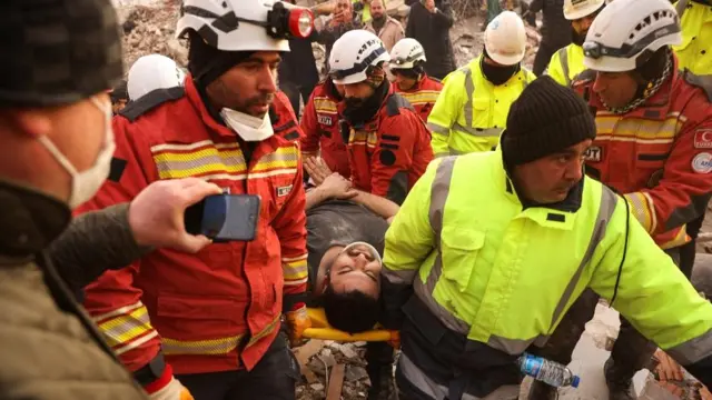 Қутқарув ишлари