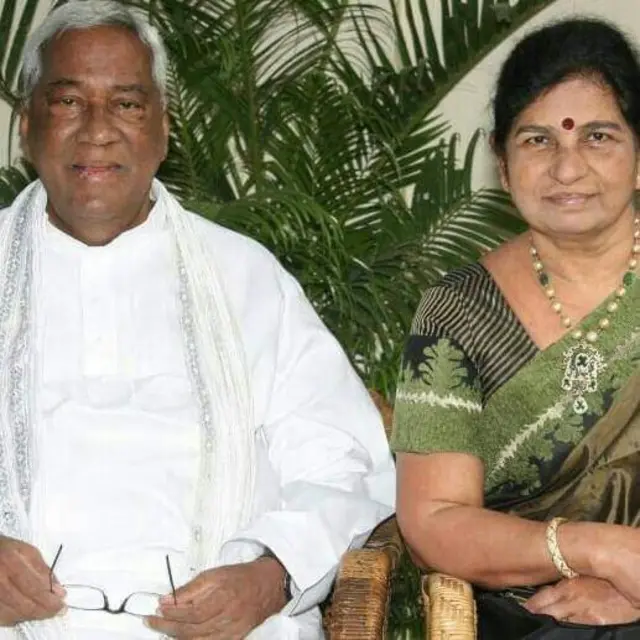 నేదురుమల్లి జనార్దన్ రెడ్డి, ఆయన భార్య రాజ్యలక్ష్మి