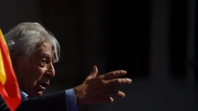 Vargas Llosa.