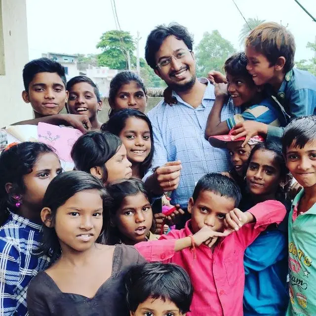 अद्वैत दंडवते