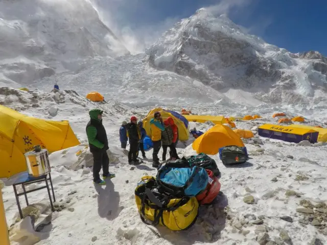 ایورسٹ ڈائری