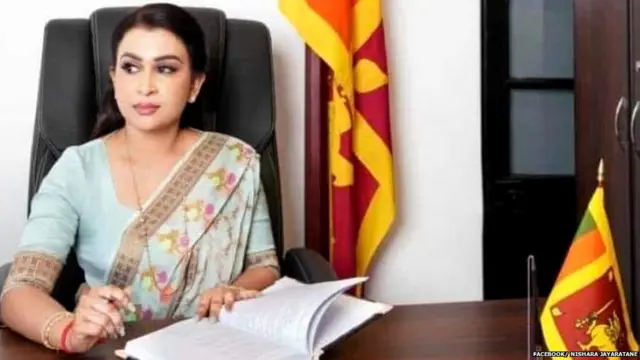 නීතිපතිවරයා ගේ ස්ථාවරය සම්බන්ධයෙන් ඔහුගේ ප්‍රකාශිකා, රජයේ නීතිවේදිනී නිශාරා ජයරත්න වෙත යොමු කළ ප්‍රශ්නවලට මෙතෙක් ප්‍රතිචාරයක් ලැබී නැත