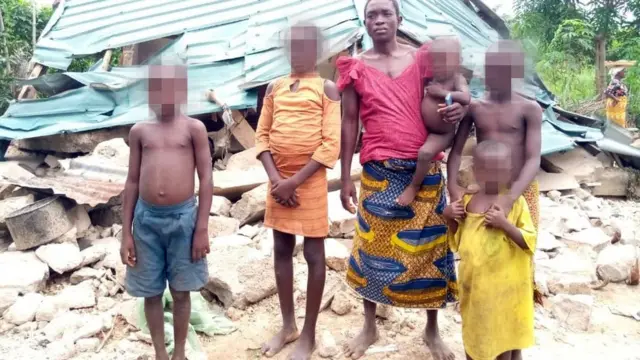 Nnennaya Okoriano na ụmụ ya