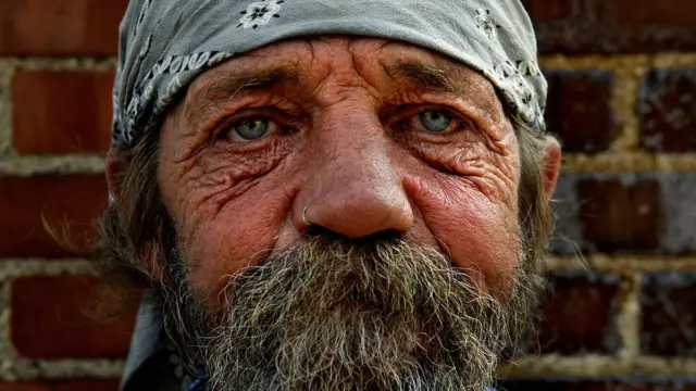 Ciclistas en una comunidad pobre de Estados Unidos.