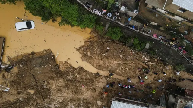 Carro boiandointernacional x avaí palpiteárea alagadasinternacional x avaí palpitevista aérea