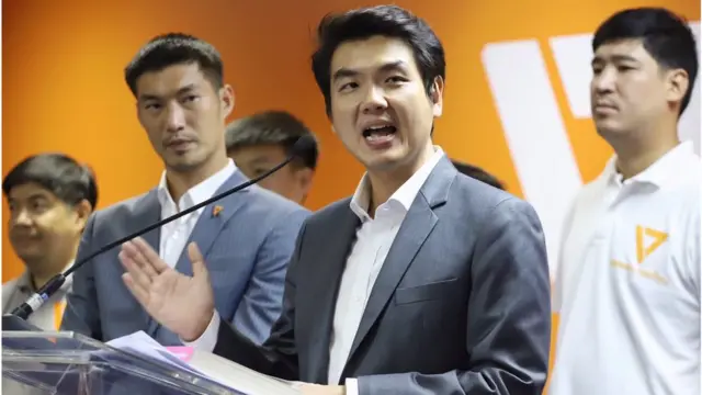 ธนาธร ปิยบุตร