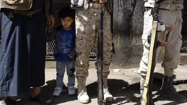 تسببت الحرب المستمرة منذ نحو عقد في اليمن في حصد مئات آلاف الأرواح