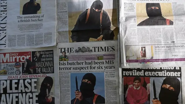 Газеты с портретами "Джихаидста Джона"