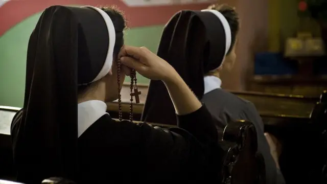 Deux nonnes catholiques