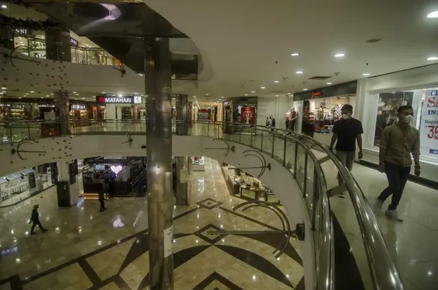 PPKM Level 4 Diperpanjang Di 45 Daerah, Tempat Ibadah, Mall Boleh ...