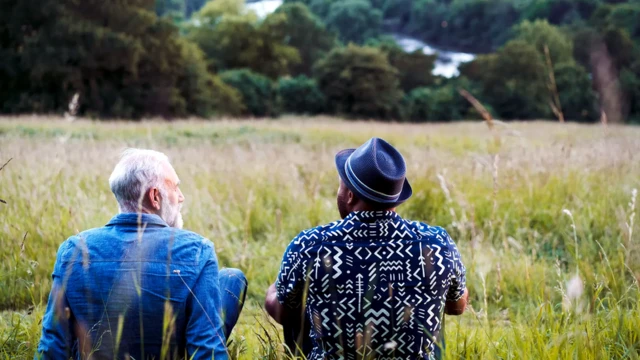 Двое мужчин