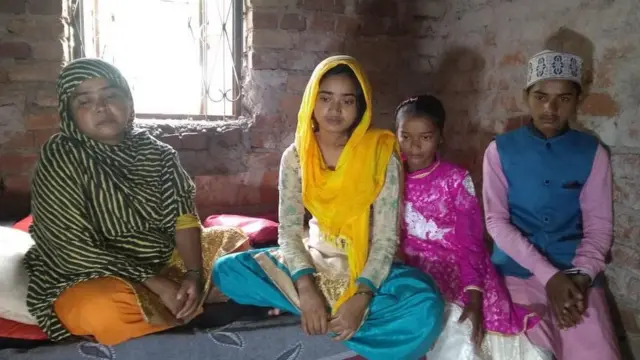 तबरेज अंसारी का परिवार