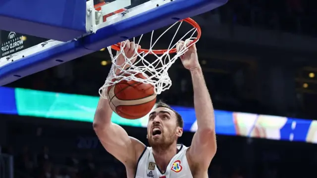 Srbija, Kanada, Nikola Milutinov